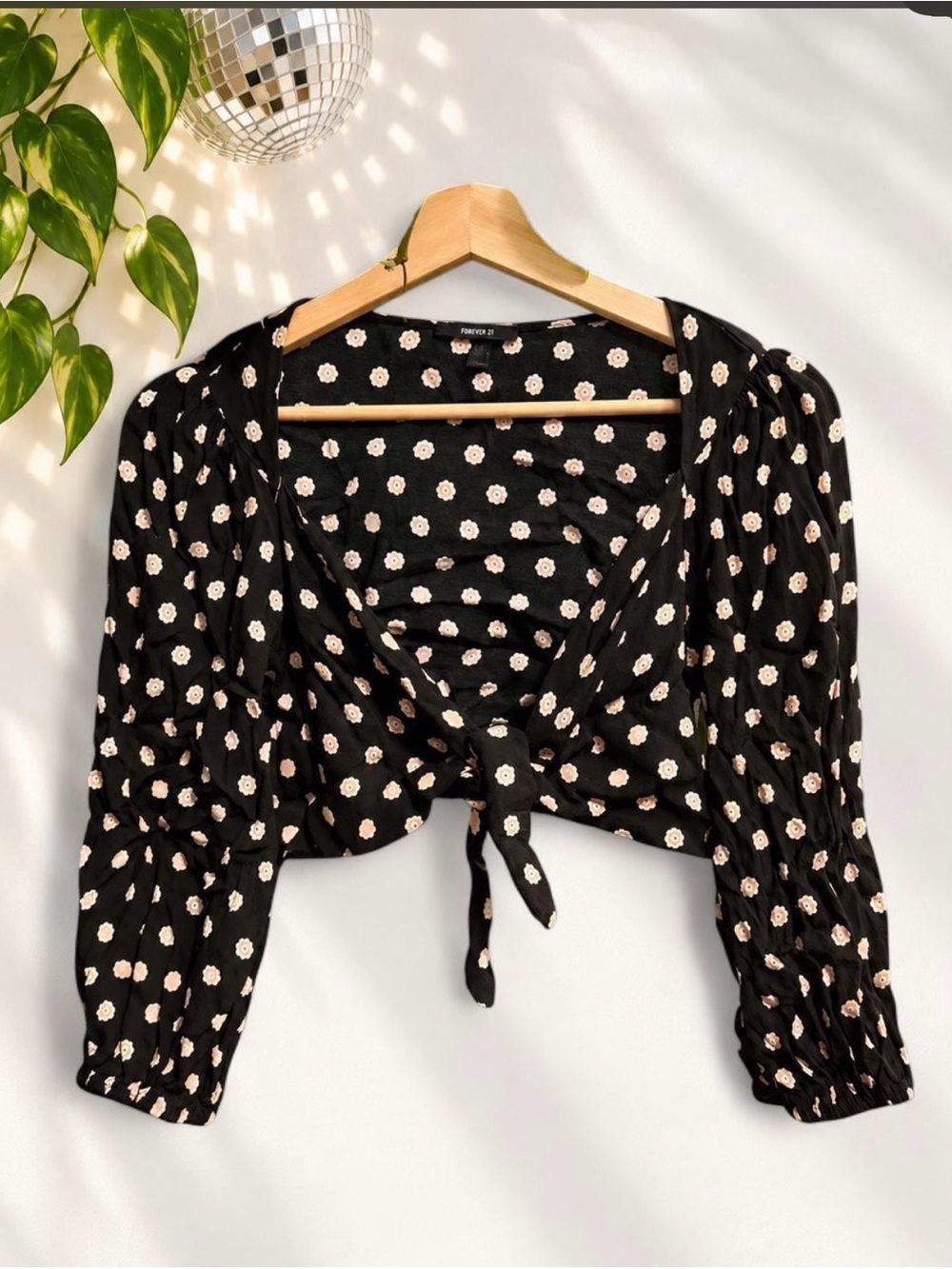 Forever 21 black Crop Tie-Front Puff Sleeve Top with Cream Floral